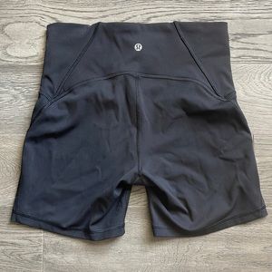 Black Wunder Under leggings size 8 never worn, w/o tags.